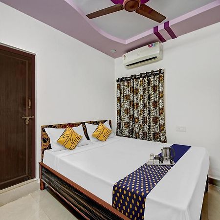 Spot On Sri Sai Teja Lodge Visakhapatnam Luaran gambar
