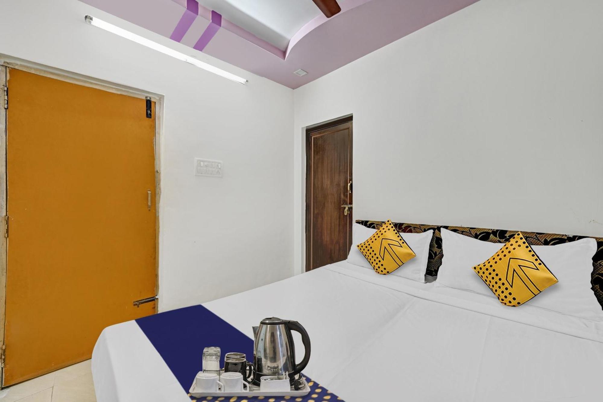 Spot On Sri Sai Teja Lodge Visakhapatnam Luaran gambar