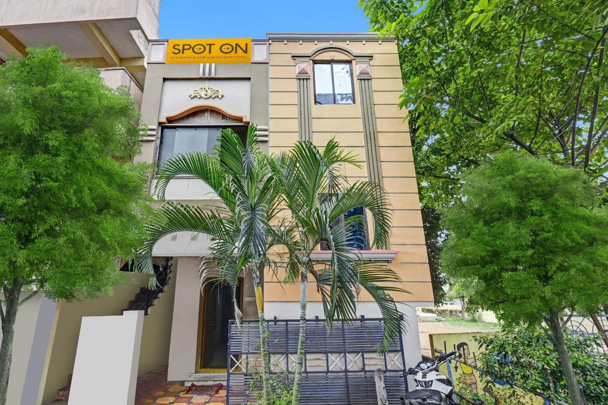 Spot On Sri Sai Teja Lodge Visakhapatnam Luaran gambar